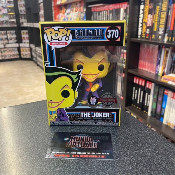 Funko Pop 370 The Joker Black Light Glow Special Edition Batman The