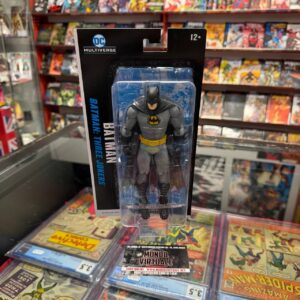 Batman Three Jokers - DC Multiverse - Action Figures - DC Comics - McFarlane Toys